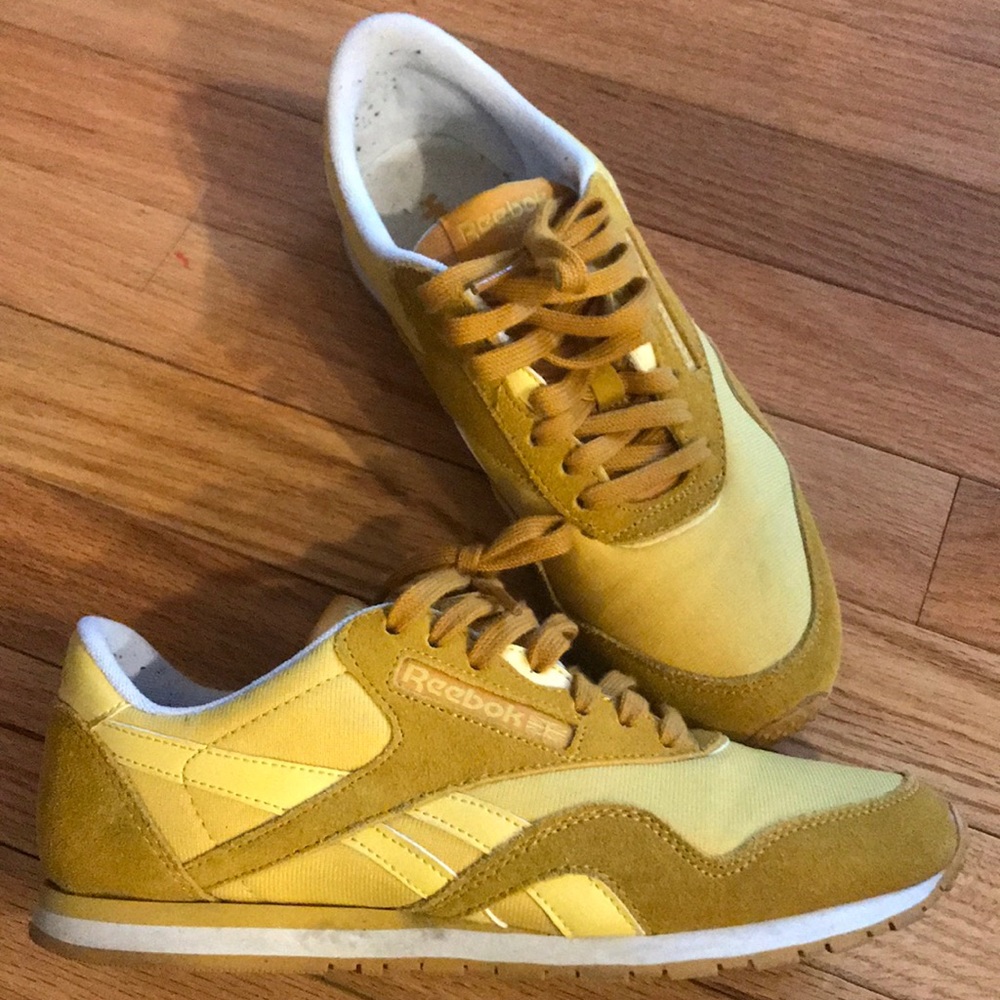 Reebok Sneakers